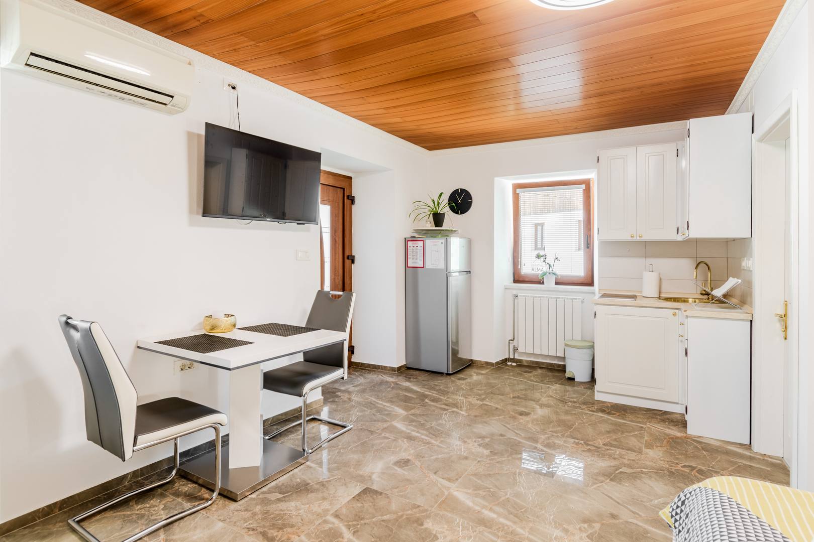 Apartment Anej photo 4